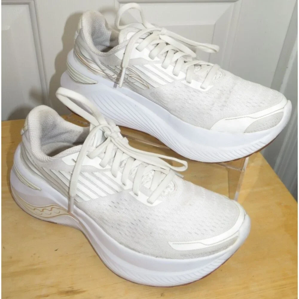 Saucony Womens Endorphin Shift 3 Running Shoes US Size 7.5 White/Gum S10813-13